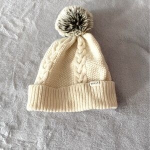 Wills cable knitt pom pom women’s hat